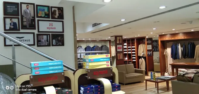 The Raymond shop